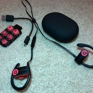 Brand New PowerBeats3 NWOT